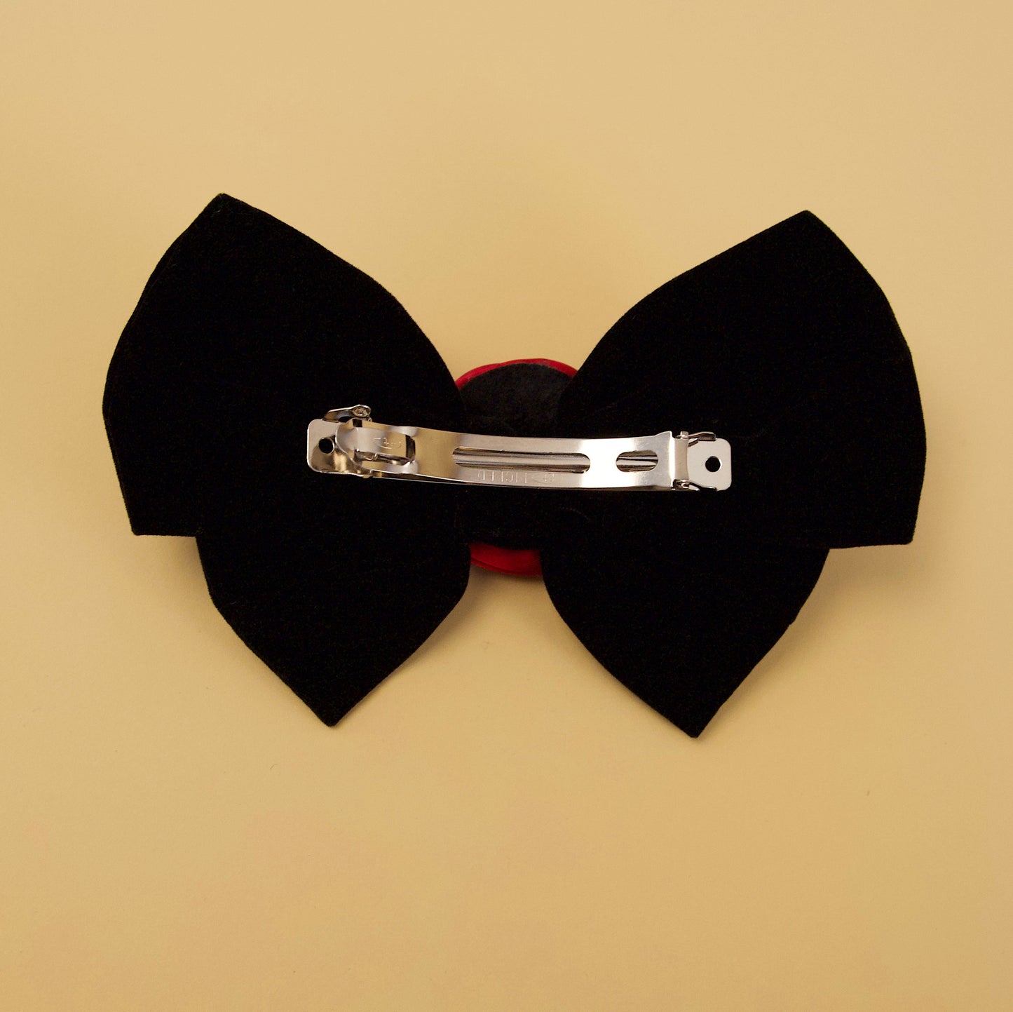 Morticia Bow