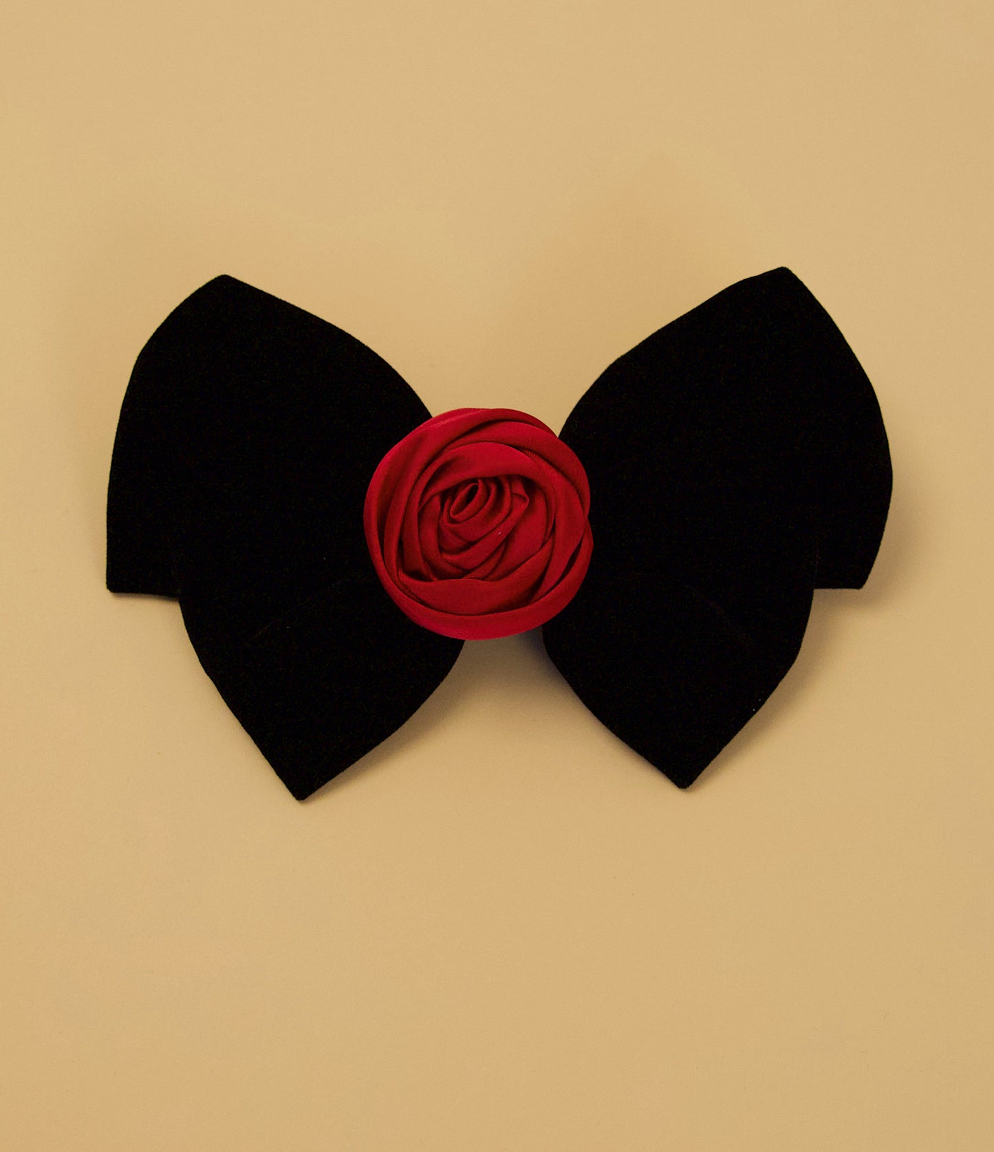 Morticia Bow